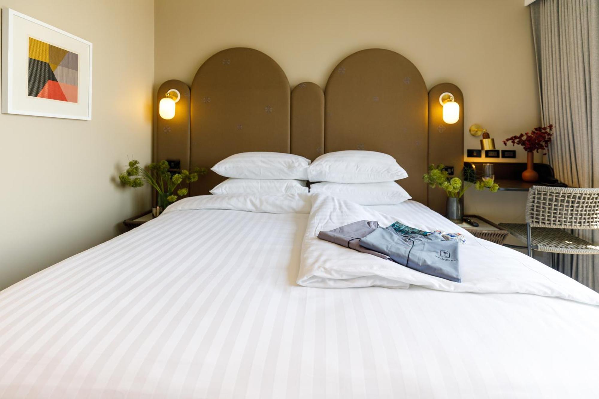 Benjarong Hotel Bangkok Eksteriør bilde