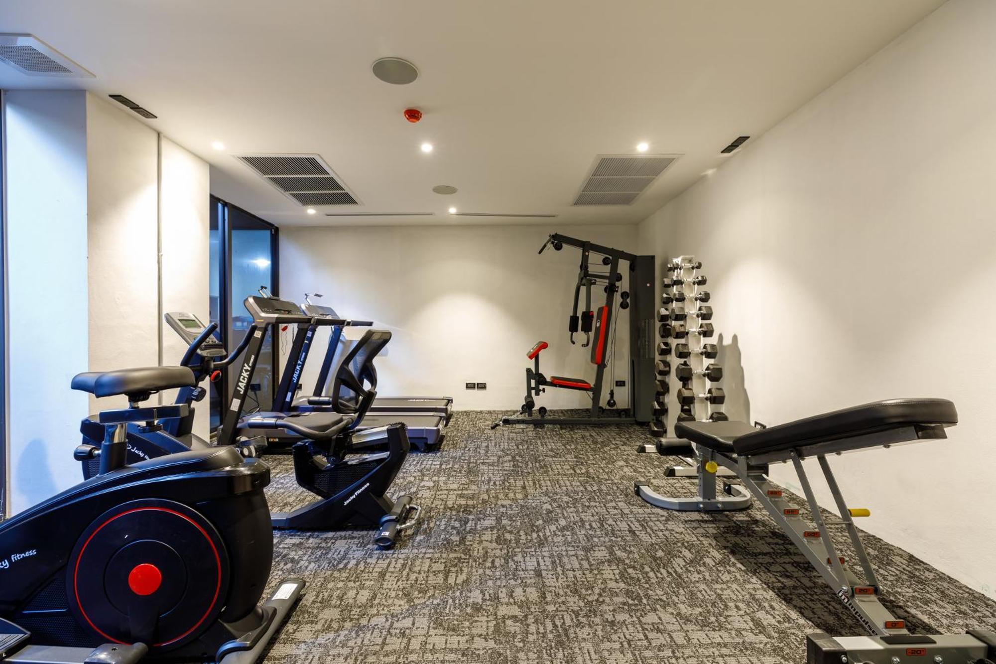 Benjarong Hotel Bangkok Eksteriør bilde